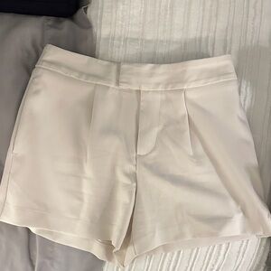 a new day Women's dress Shorts in Cream